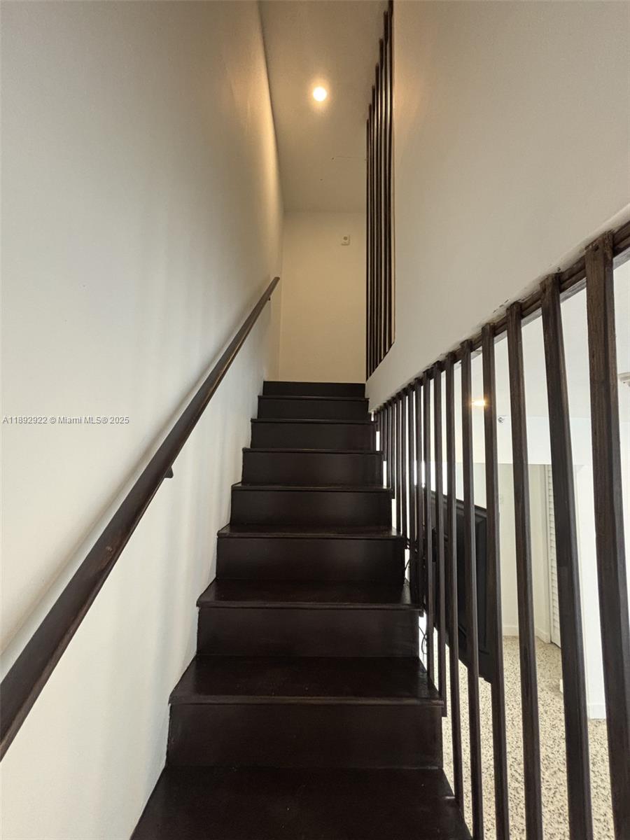 CITY OF MIAMI SOUTH - Residential Lease
