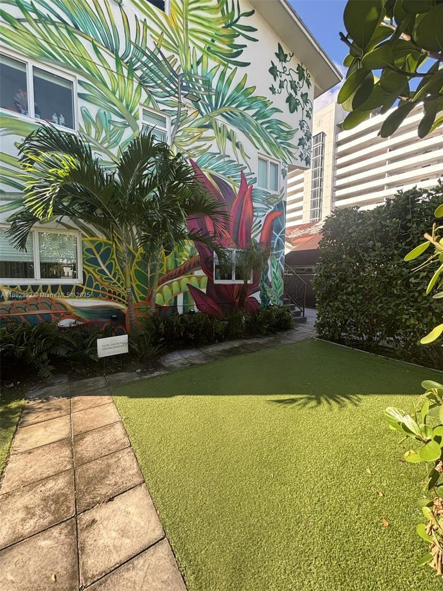 Spacious 2-bedroom, 2-bath apartment in a prime location near Brickell and Downtown Miami. Enjoy the convenience of assigned parking, on-site laundry facilities, and Wi-Fi included. Perfectly situated close to shops, dining, and major highways—ideal for modern city living in a vibrant neighborhood.