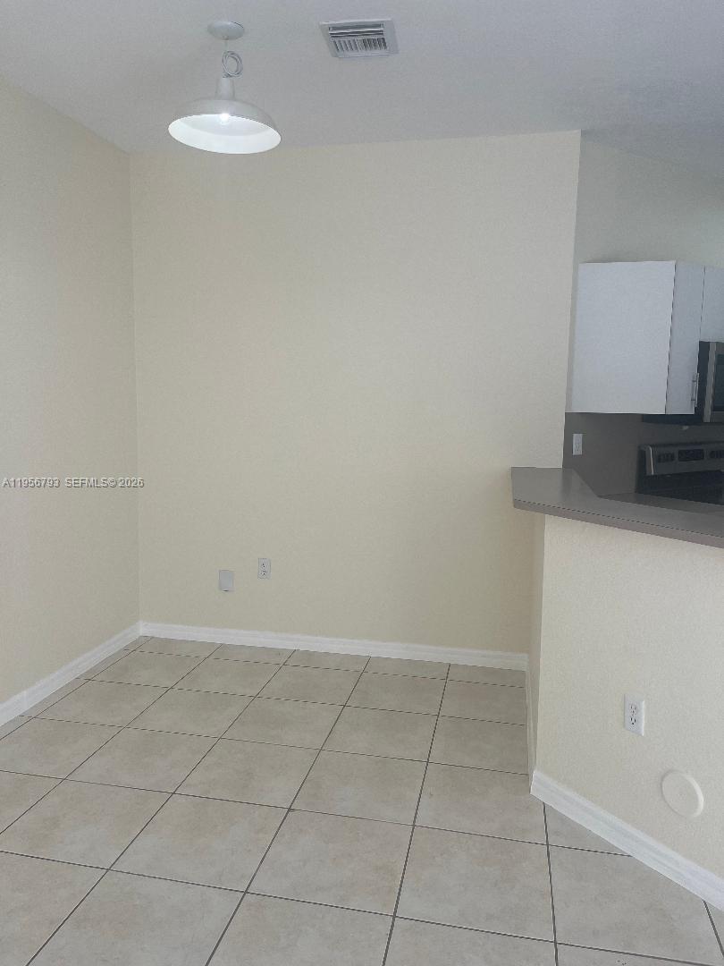 Century Beeze - Residential Lease