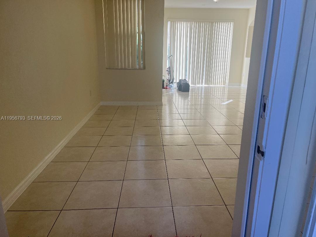 Century Beeze - Residential Lease