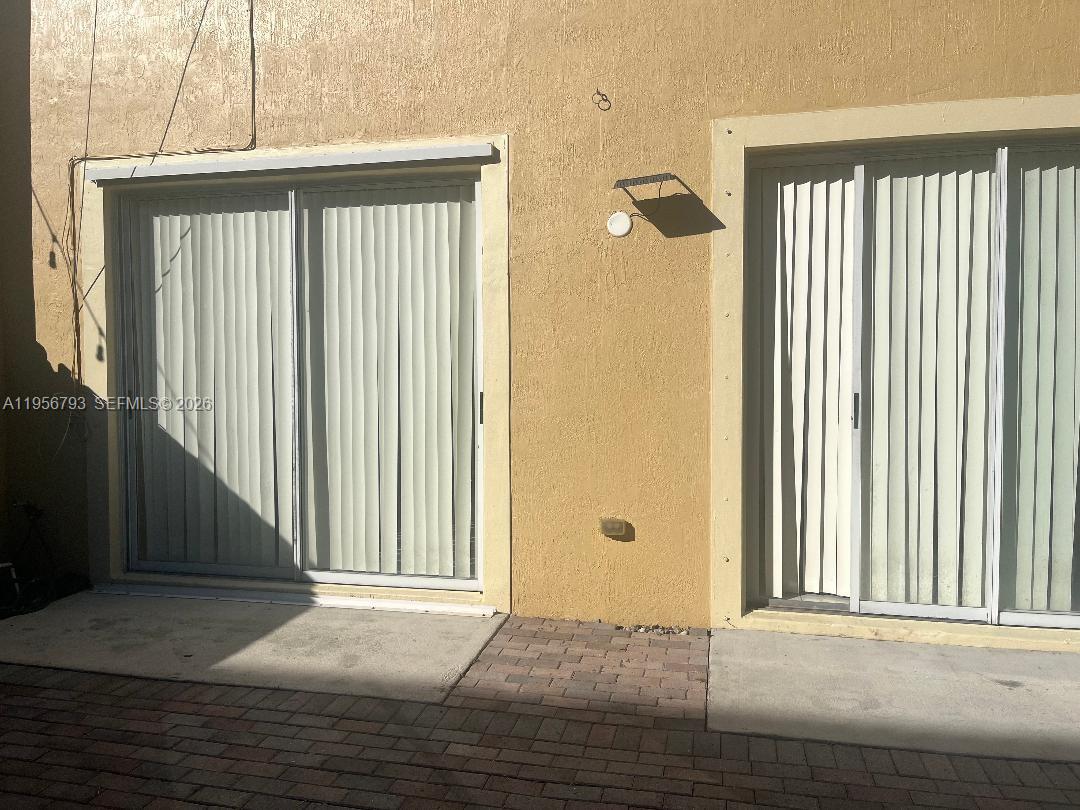 Century Beeze - Residential Lease