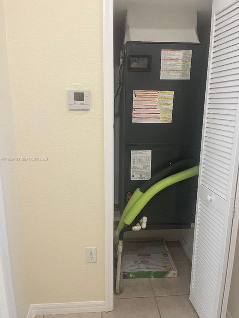 11723 sw 137 path 11723 Miami FL 33186