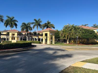 Century Beeze - Residential Lease