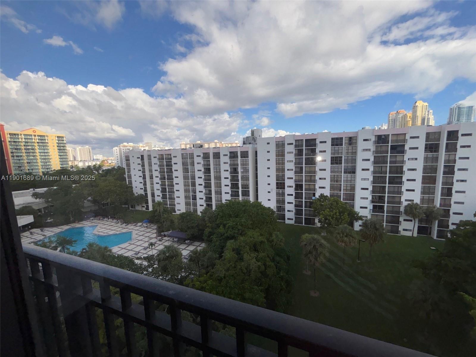 PLAZA OF AMERICAS CONDO P - Residential Lease