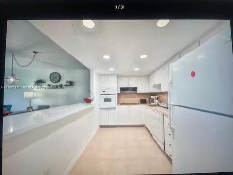 Tiny photo for 19370 Collins Ave #622, Sunny Isles Beach, FL 33160 (MLS # A11977190)