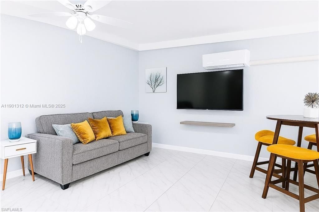 Photo of 726 Park Ave, Naples, FL 34110 (MLS # A11901312)