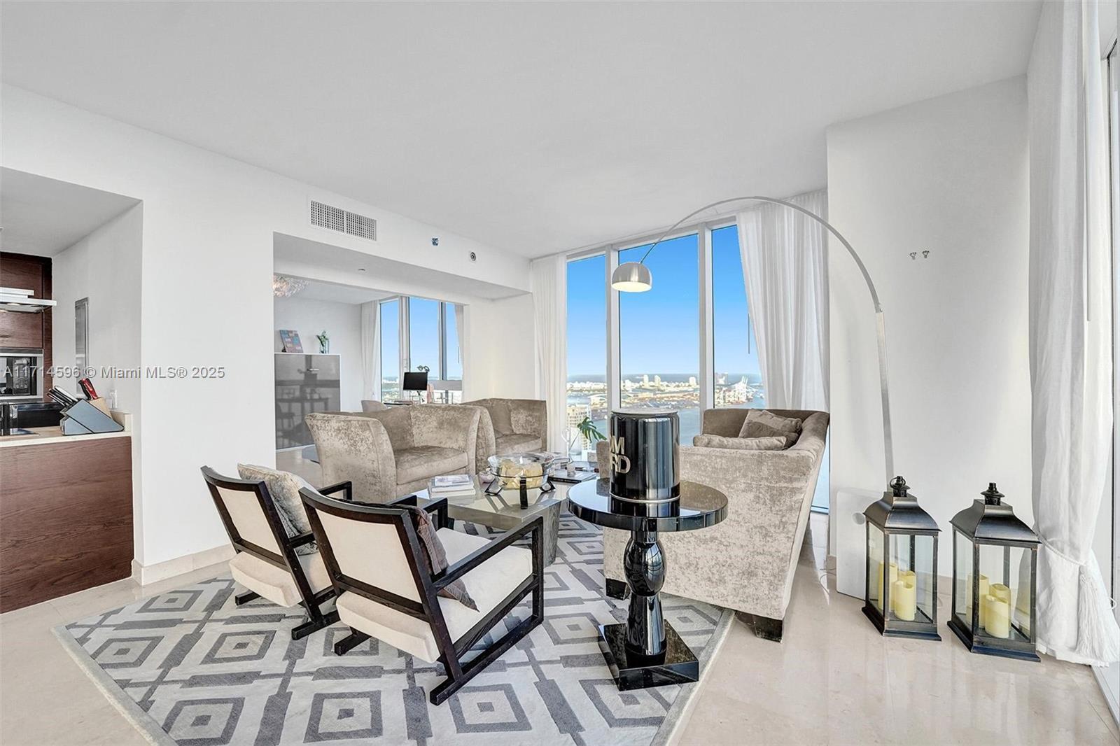 ICON BRICKELL NO TWO - Residential