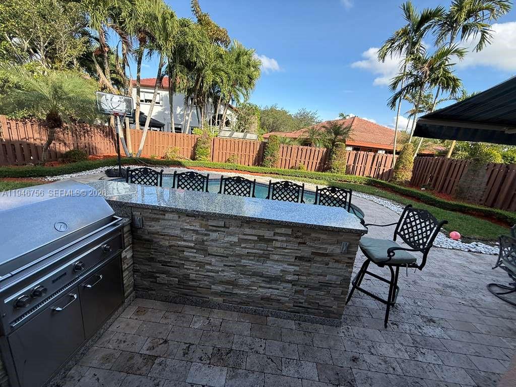 DORAL ISLES-ANTILLES - Residential