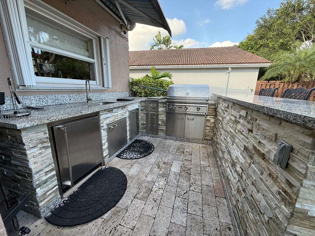 DORAL ISLES-ANTILLES - Residential