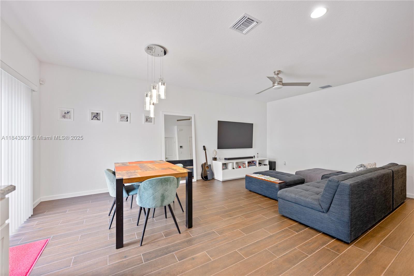 CRICKET CLUB - Residential