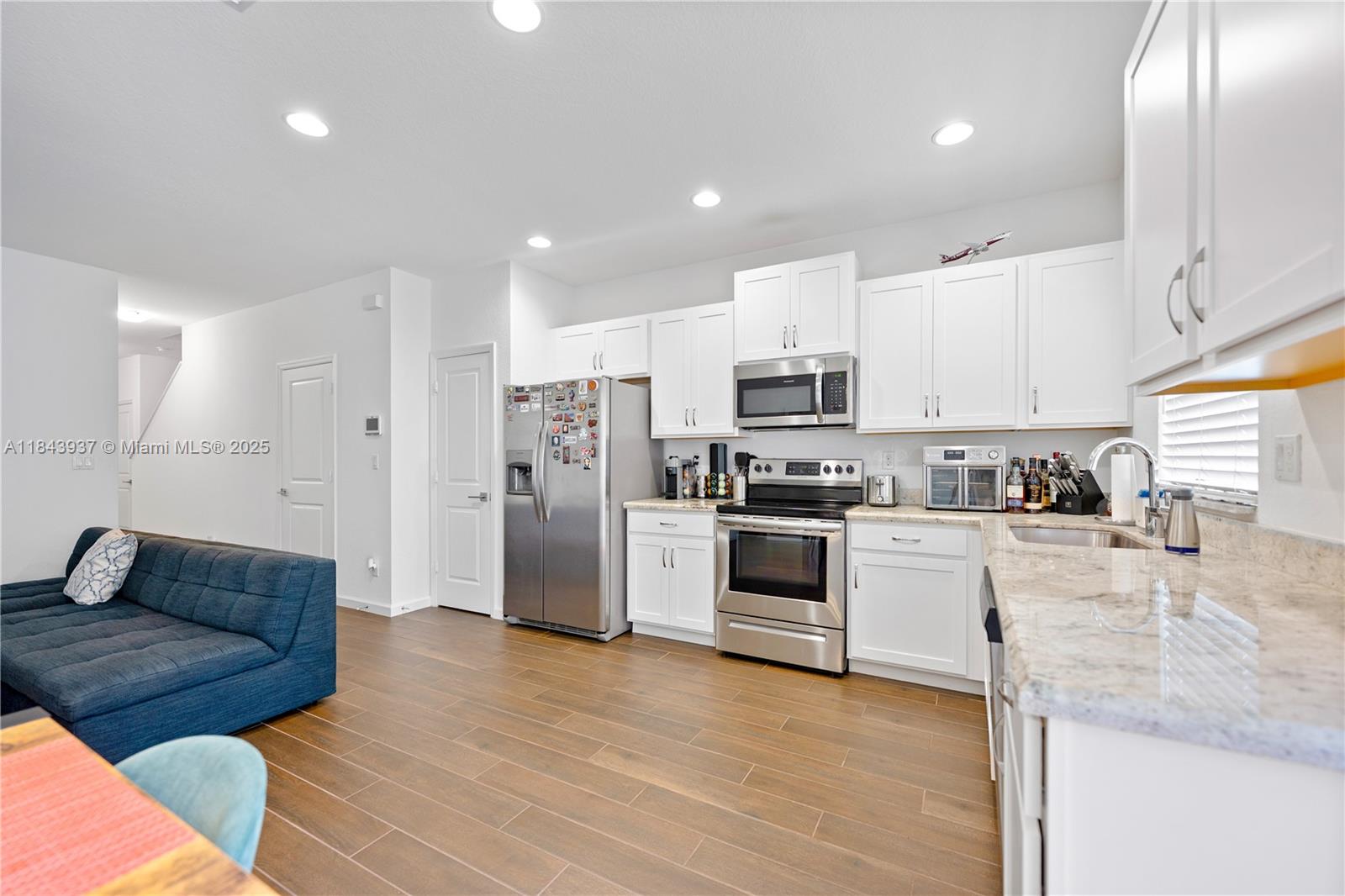 CRICKET CLUB - Residential