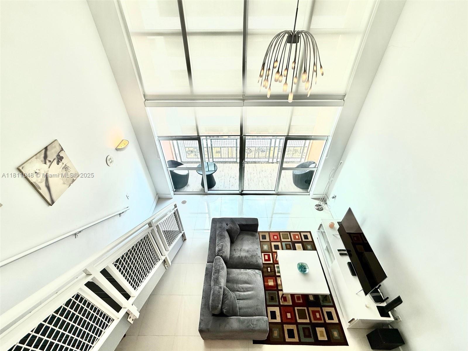 VIZCAYNE SOUTH CONDO - Residential