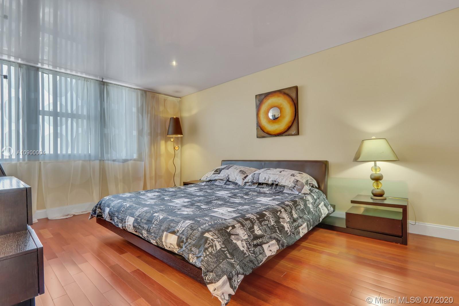 PARKER PLAZA ESTATES COND - Residential Lease