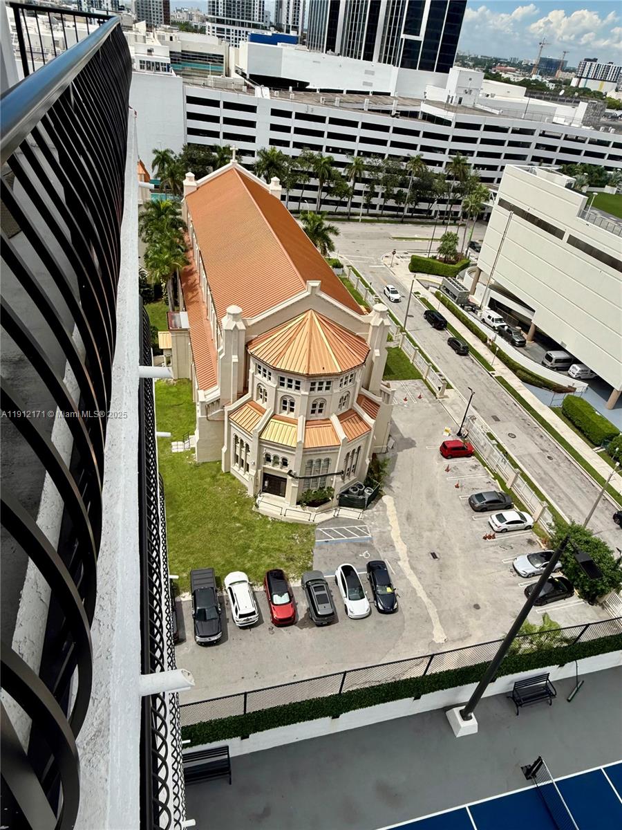 VENETIA CONDO - Residential