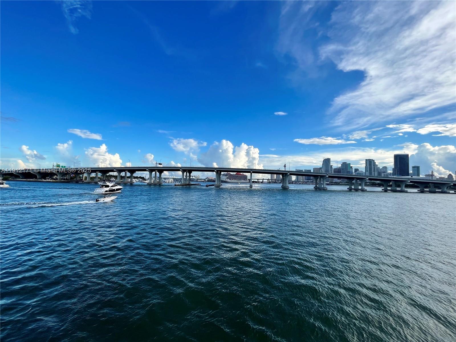 VENETIA CONDO - Residential