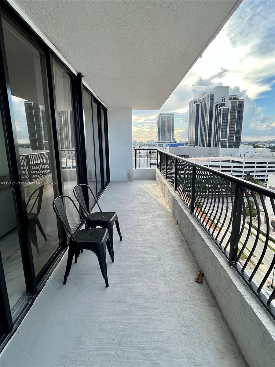 VENETIA CONDO - Residential