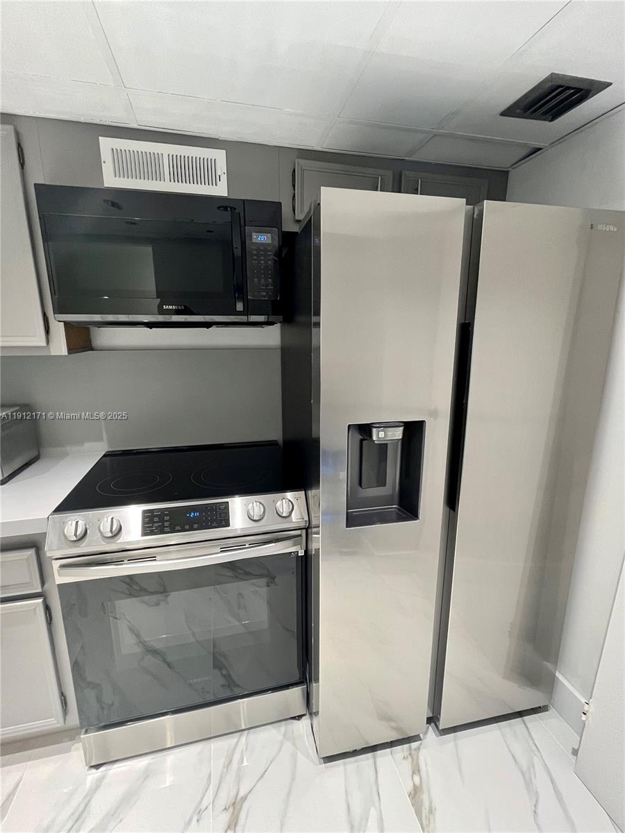 VENETIA CONDO - Residential