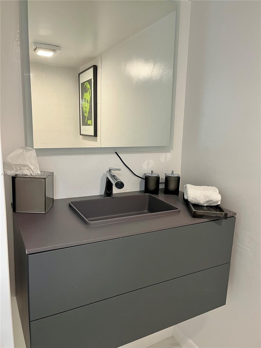 VENETIA CONDO - Residential