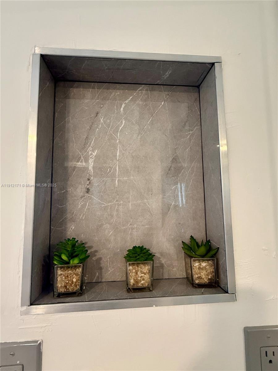 VENETIA CONDO - Residential