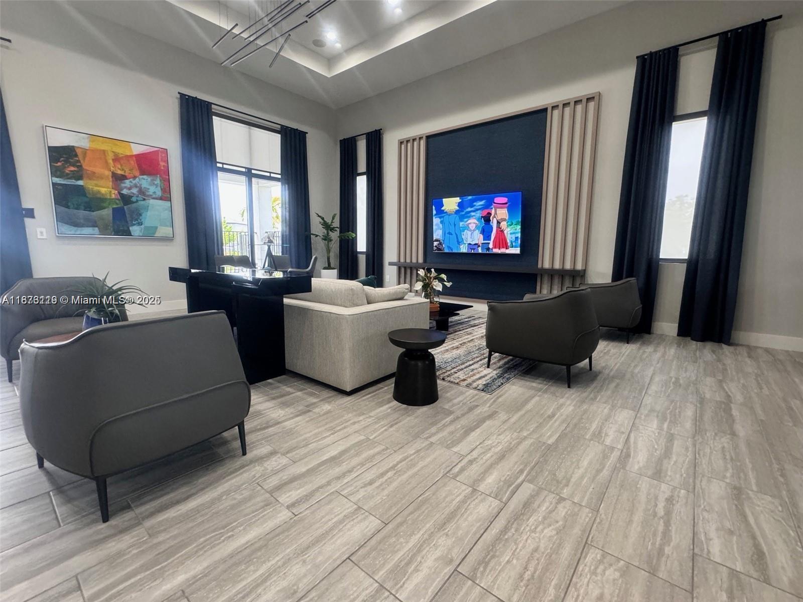 PINE ISLE - Residential