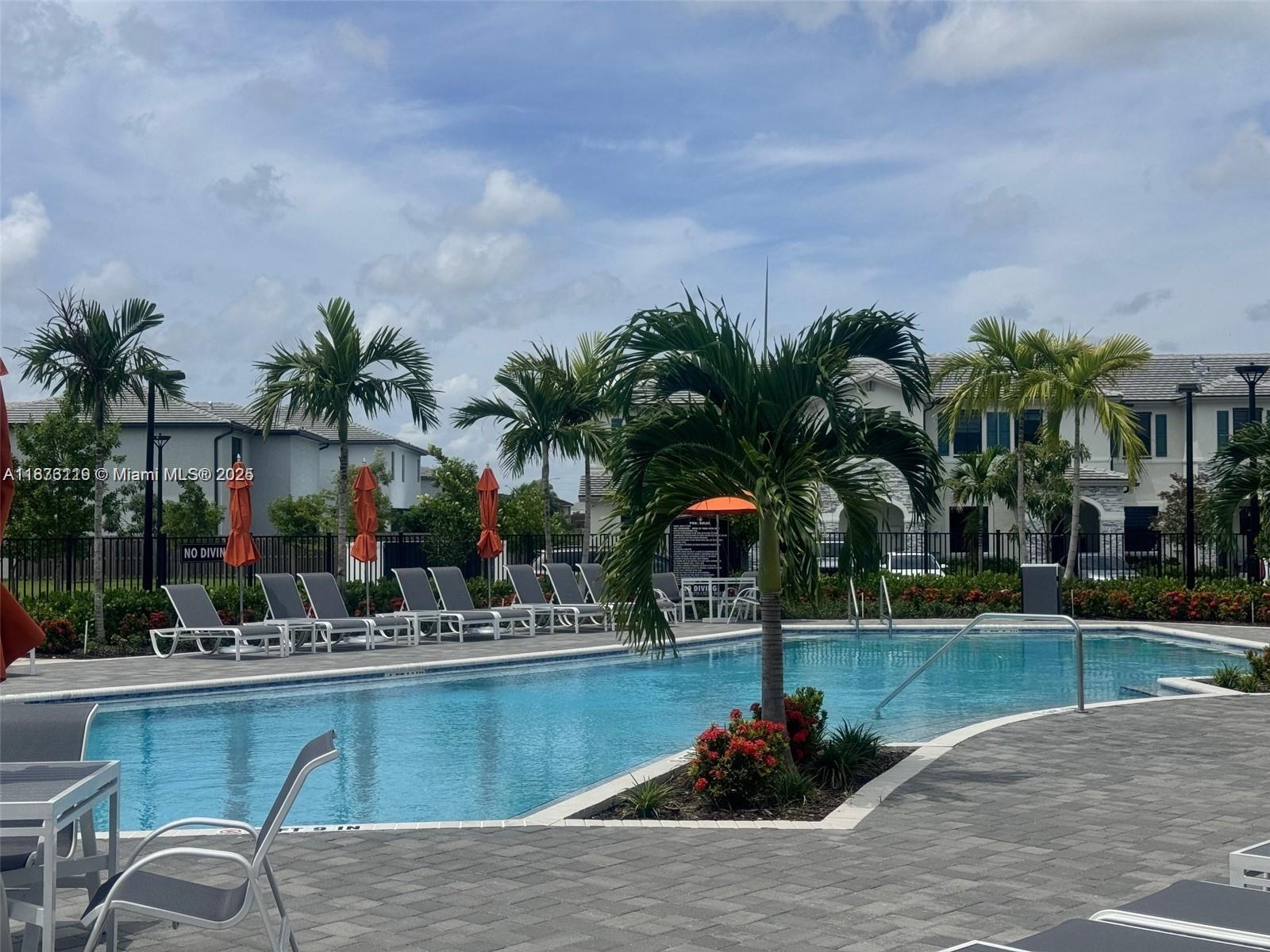 PINE ISLE - Residential