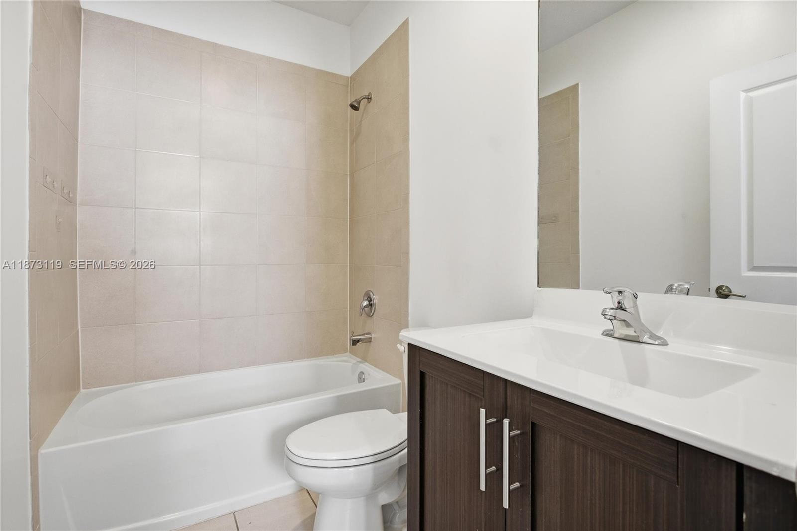 PINE ISLE - Residential