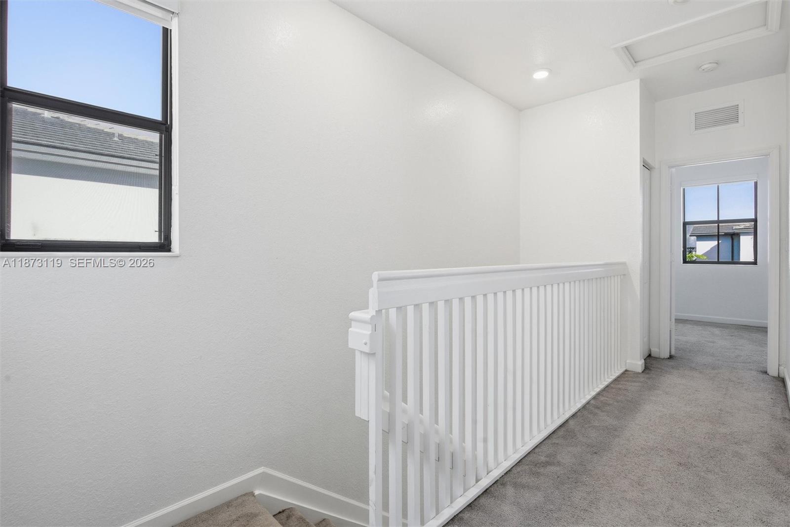 PINE ISLE - Residential