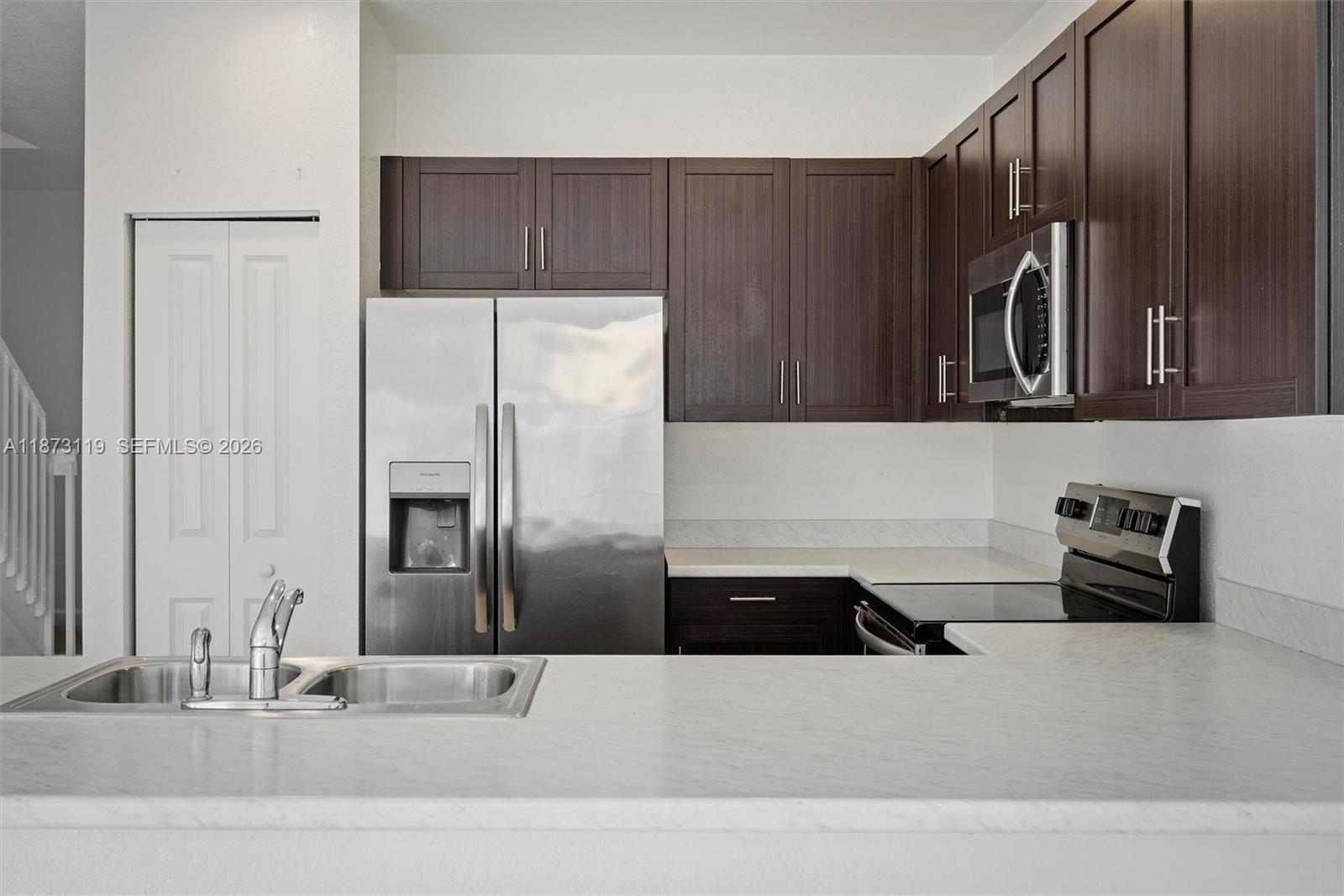 PINE ISLE - Residential