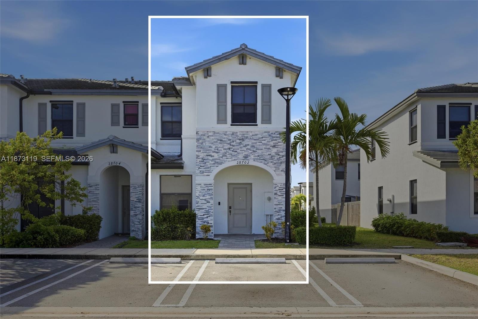 PINE ISLE - Residential