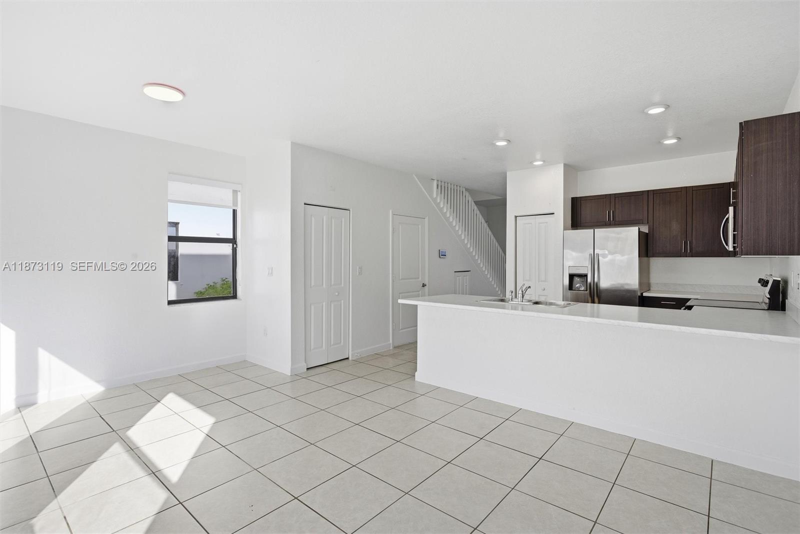 PINE ISLE - Residential