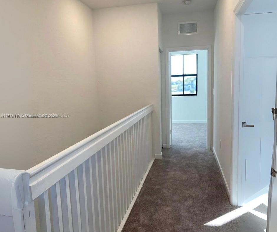 PINE ISLE - Residential