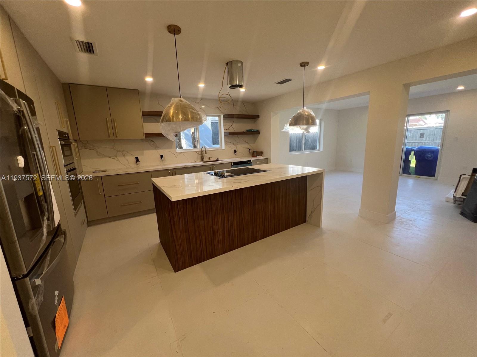 GLENROYAL SUB - Residential