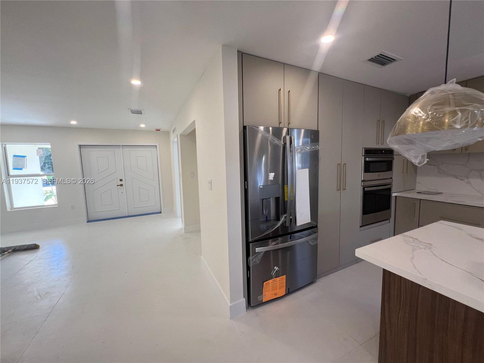 GLENROYAL SUB - Residential