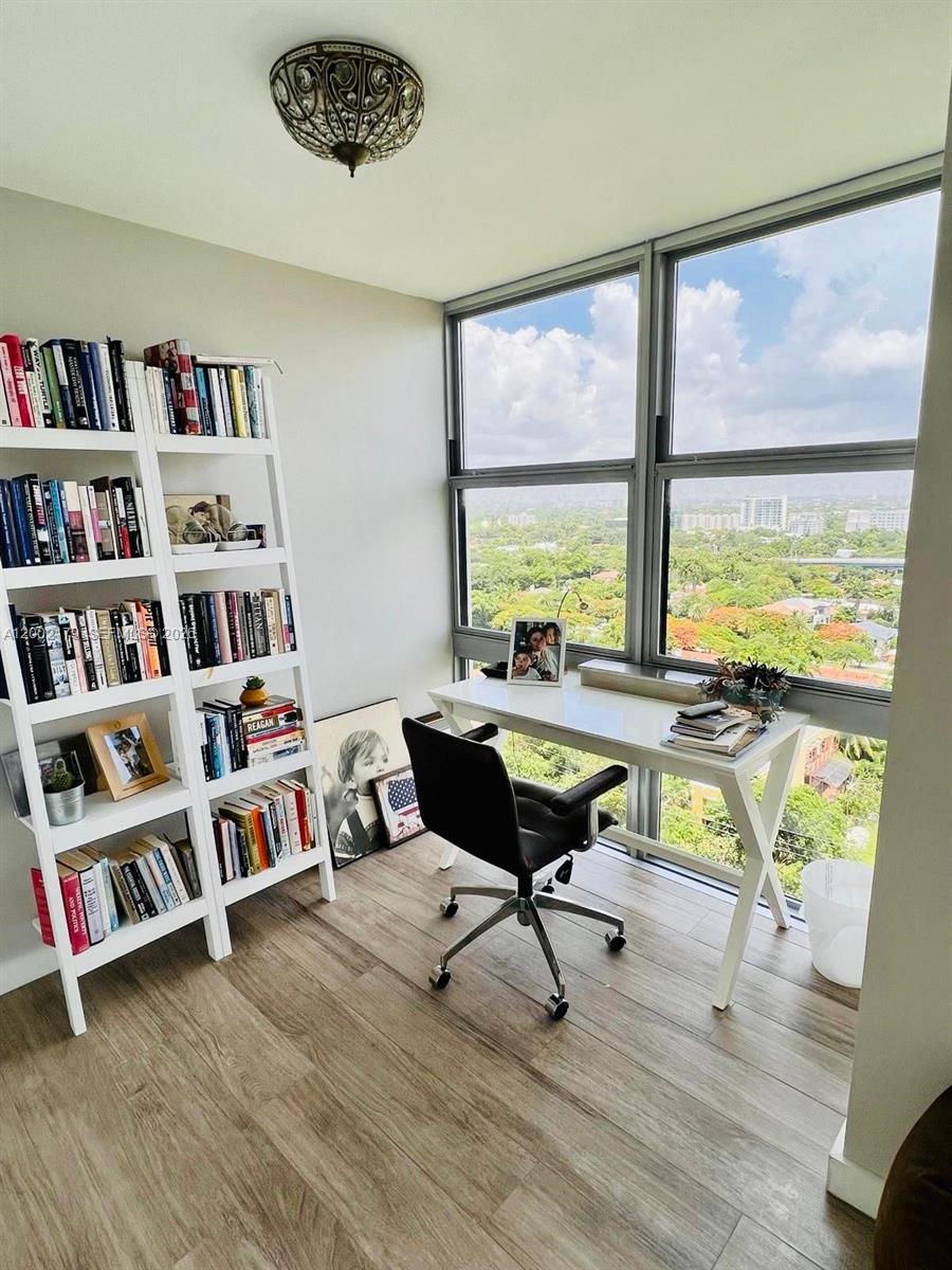 BRICKELL PLACE CONDO - Residential Lease