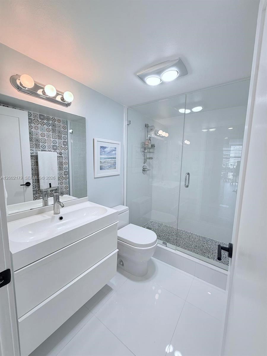 BRICKELL PLACE CONDO - Residential Lease