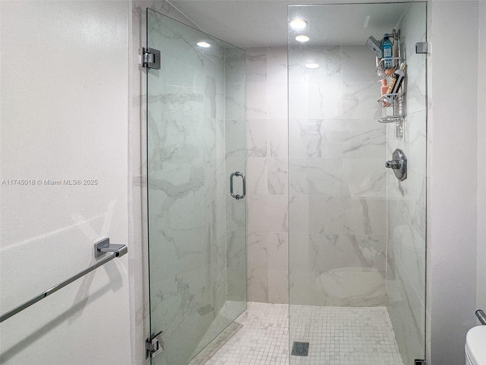 ARLEN HOUSE EAST CONDO - Residential