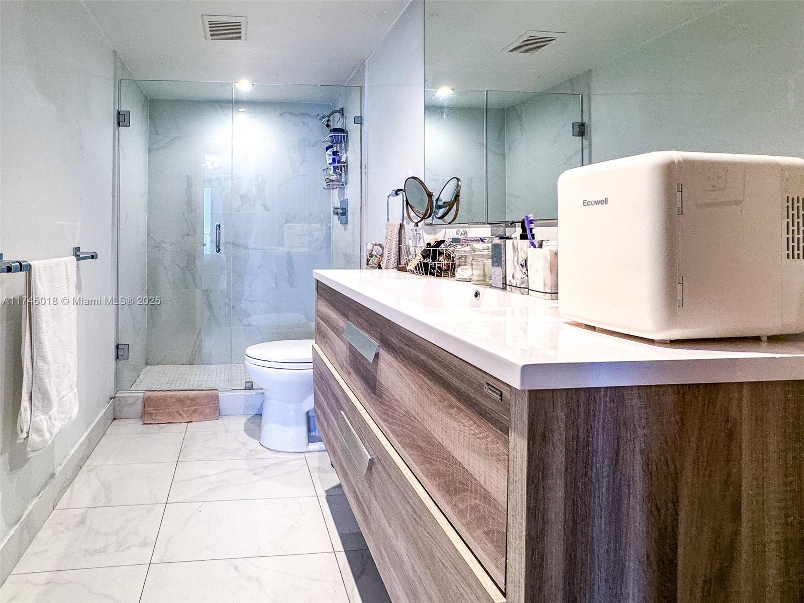 ARLEN HOUSE EAST CONDO - Residential