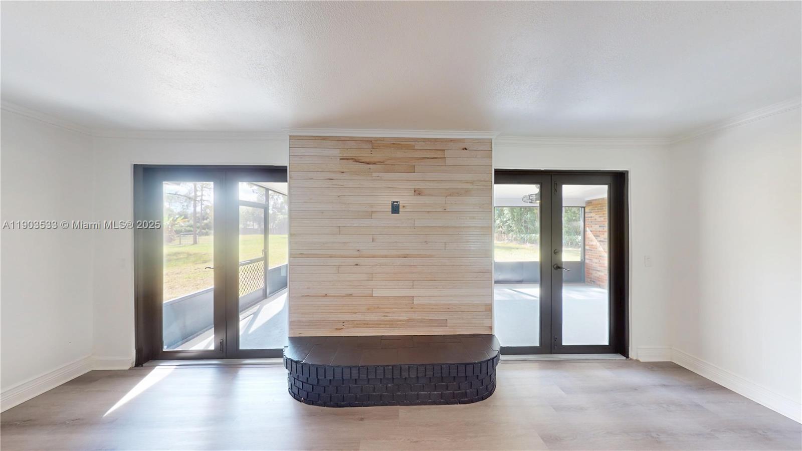 LOXAHATCHEE GROVES - Residential