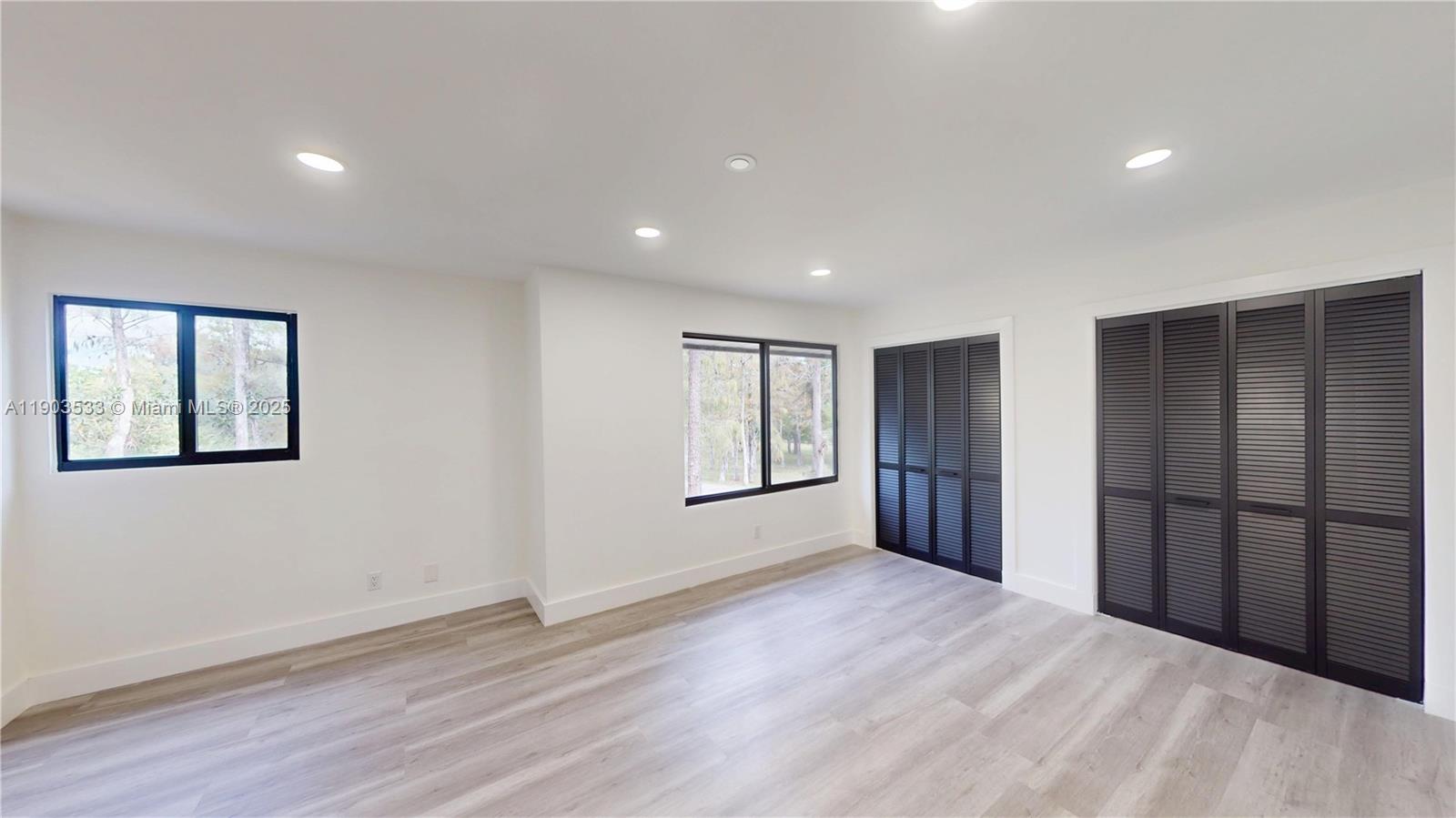 LOXAHATCHEE GROVES - Residential