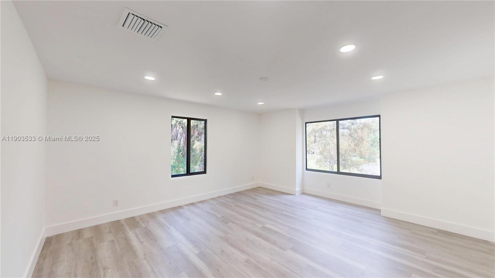 LOXAHATCHEE GROVES - Residential