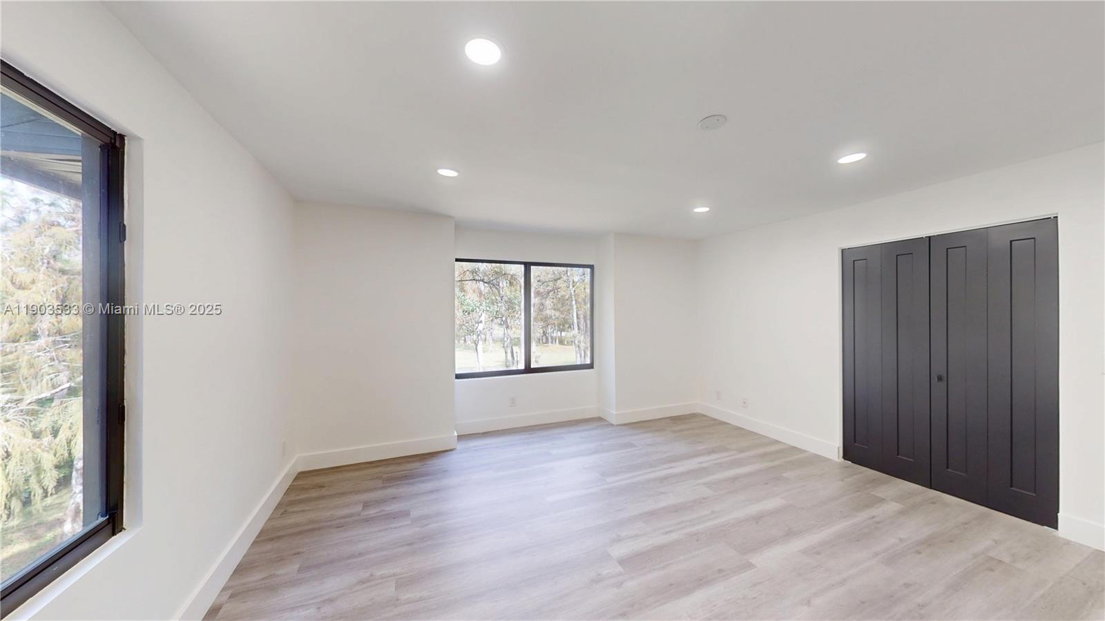 LOXAHATCHEE GROVES - Residential