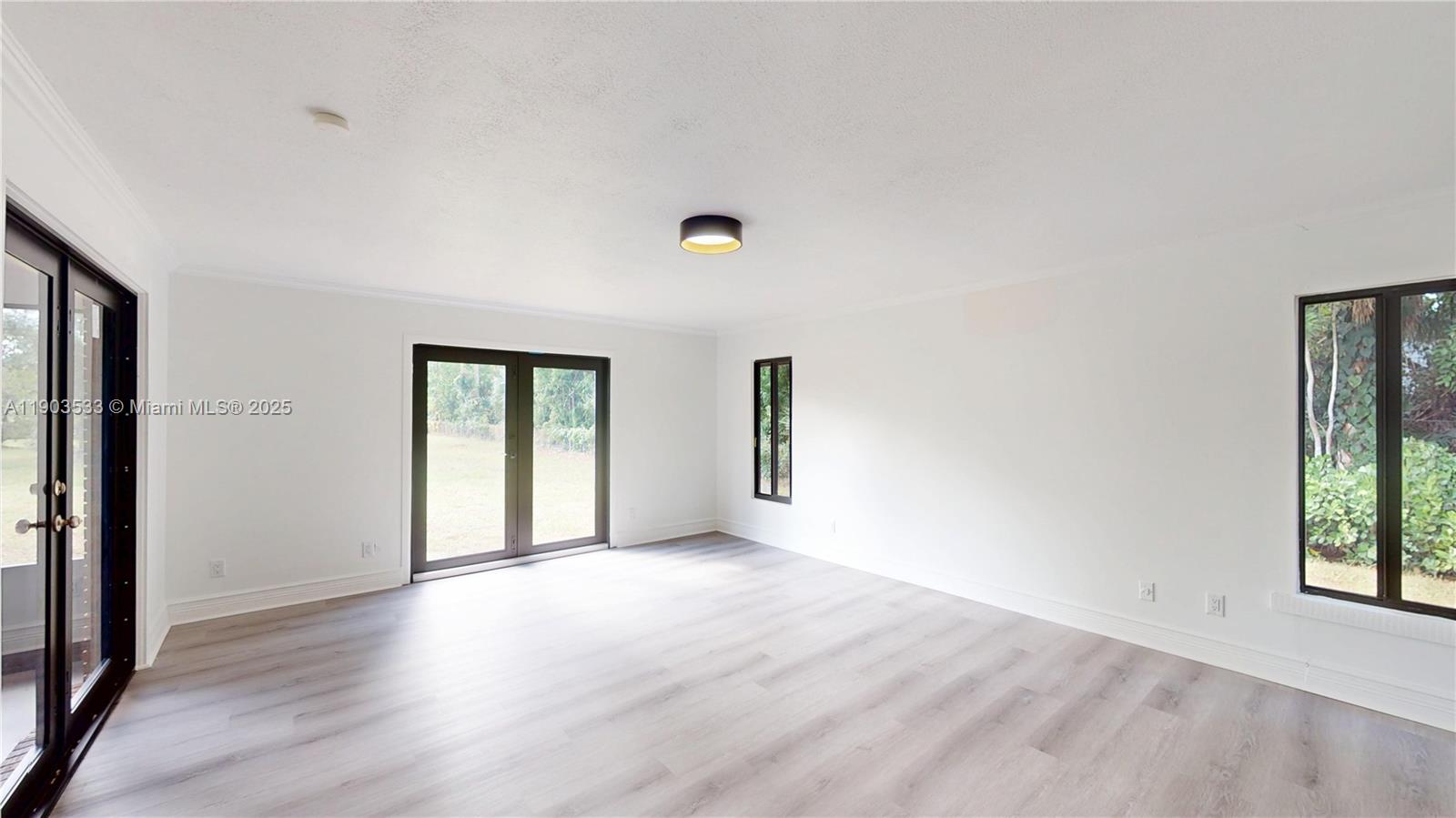 LOXAHATCHEE GROVES - Residential