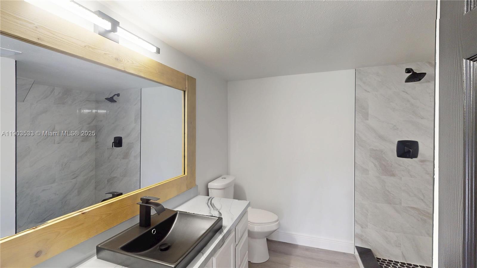 LOXAHATCHEE GROVES - Residential