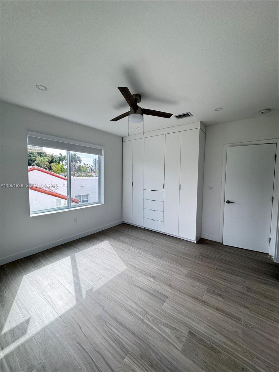 2855 Royal Palm Ave 3