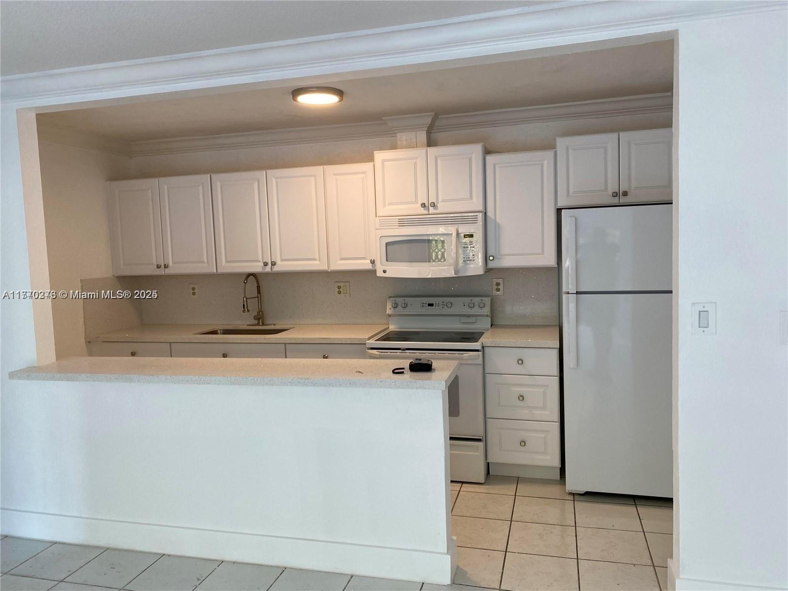 Property for Sale at 4670 Nw 79th Ave 1H, Doral, Miami-Dade County, Florida - Bedrooms: 2 
Bathrooms: 2  - $310,000