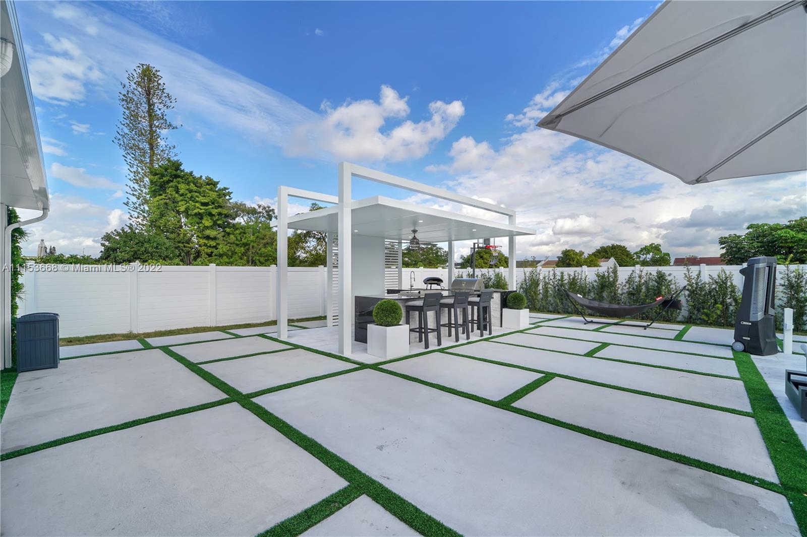 ROYALE GREEN SEC FOUR - Residential