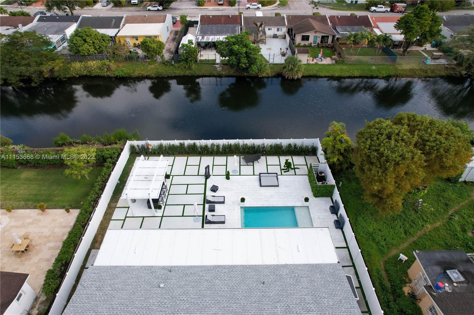 ROYALE GREEN SEC FOUR - Residential