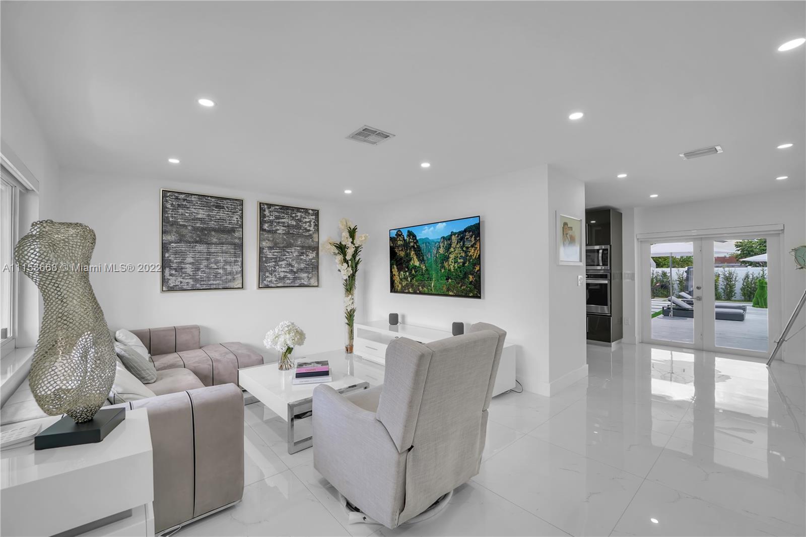 ROYALE GREEN SEC FOUR - Residential