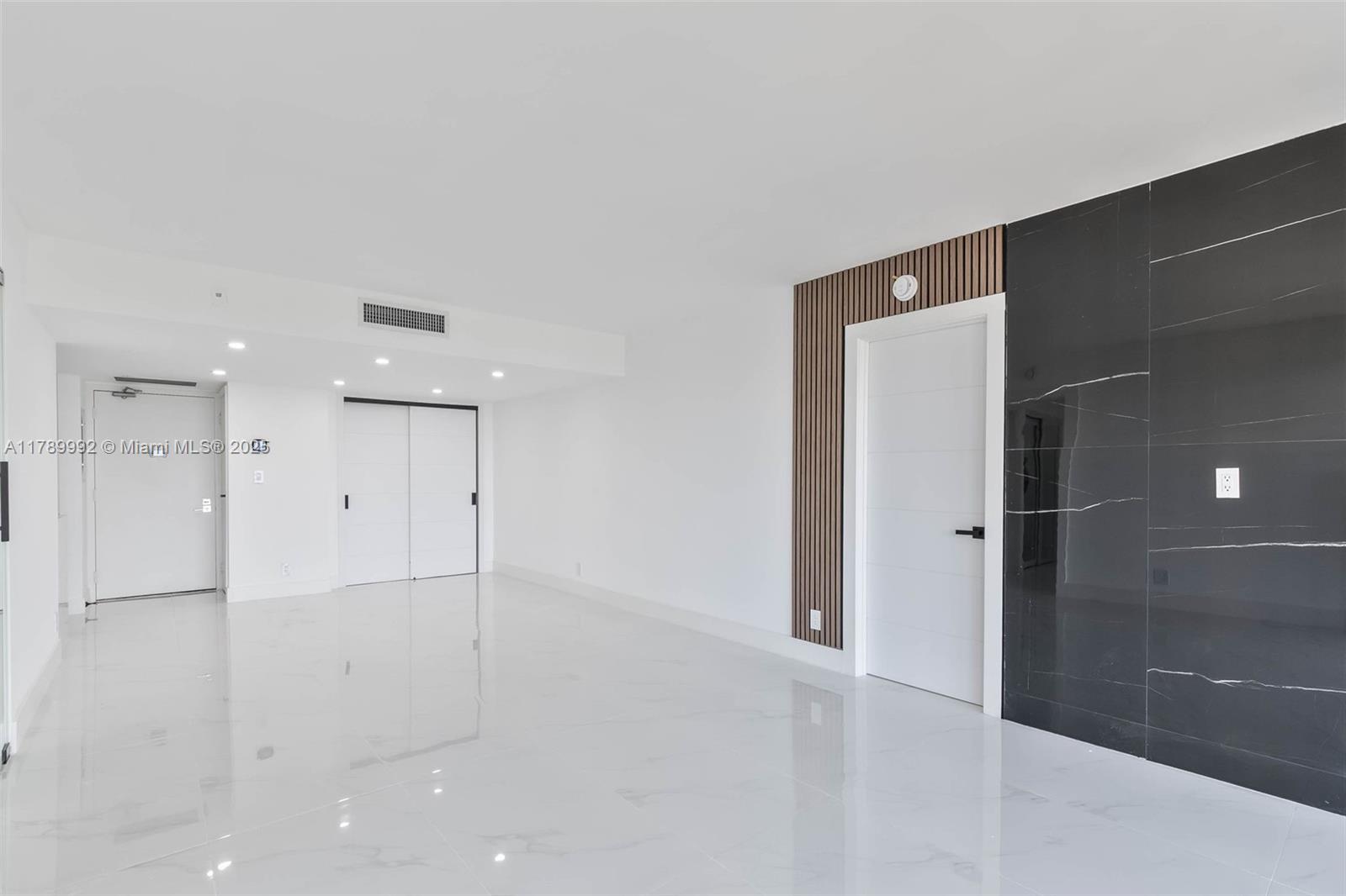 CORONADO CONDO- TOWER II - Residential