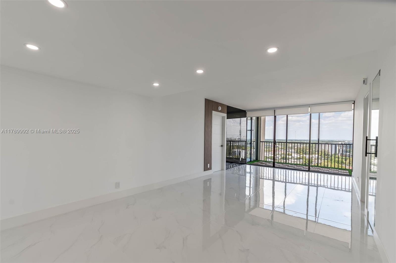 CORONADO CONDO- TOWER II - Residential